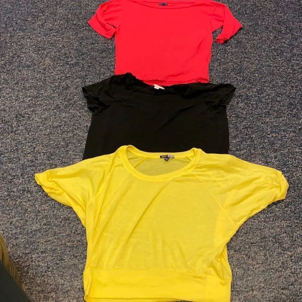 *Lot of 3* Tops sz. S